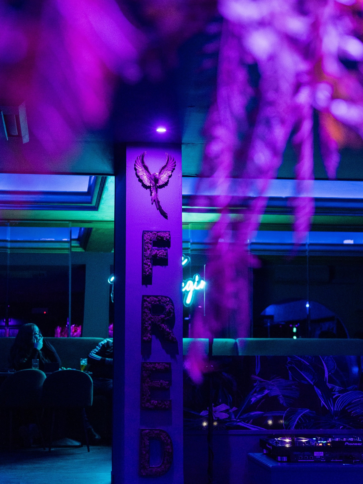 CI ERAVATE MANCATI

 Fred Cafe’...