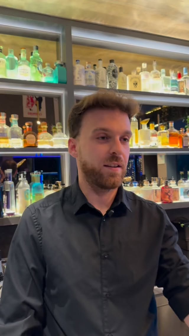 Vieni a provare il nostro sunset lover

Ci trovi tutti i giorni in Viale Gorgia ...