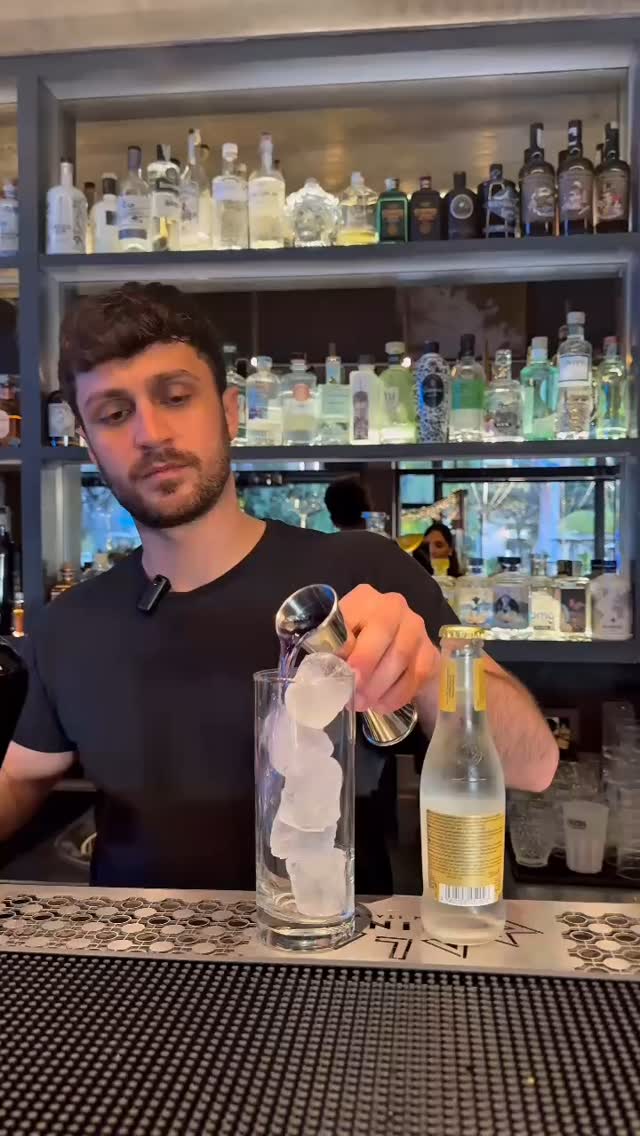 Quando il cliente non si sta mai zitto

Ci trovi tutti i giorni in Viale Gorgia ...