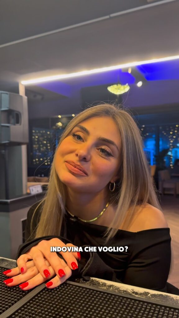 Secondo voi ha fatto bene?

Ci trovate tutti i giorni in Viale Gorgia di Leontin...