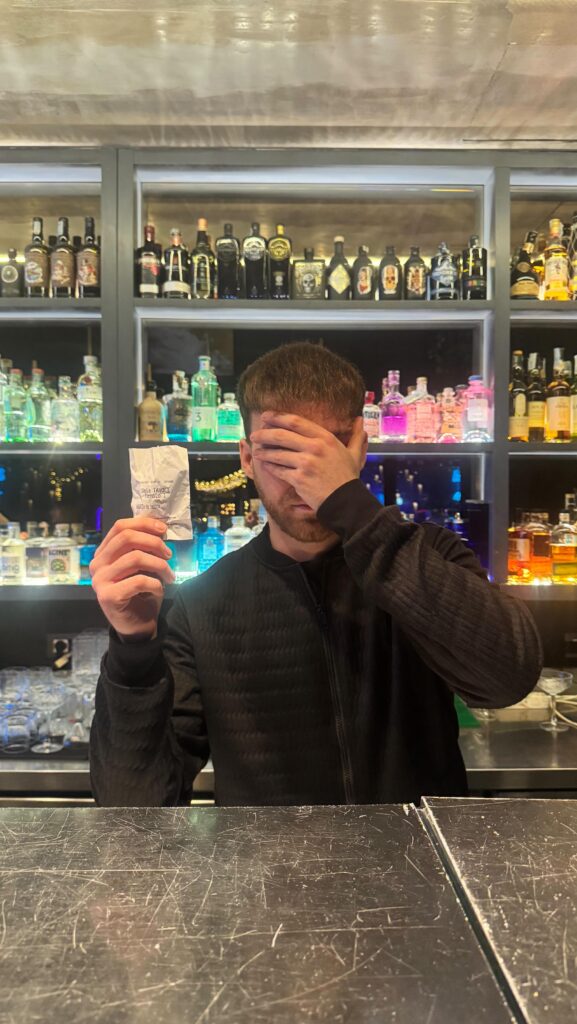 Devastato

Viale Gorgia di Leontini,6

#fred246 #ostia #restaurant #cocktail...