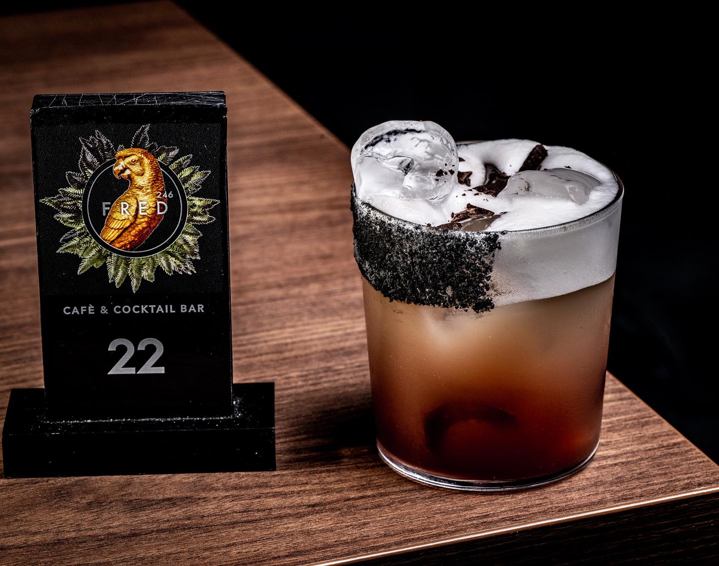 Sorseggia il mondo dei drink da Fred 246
Gusta l’eleganza dei cocktail e l’atmos...