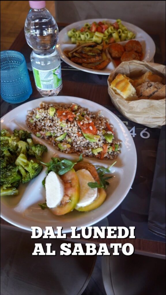 FRED 246
Ti aspettiamo a pranzo per il nostro speciale tris!

A SOLO 10€
Primo, ...