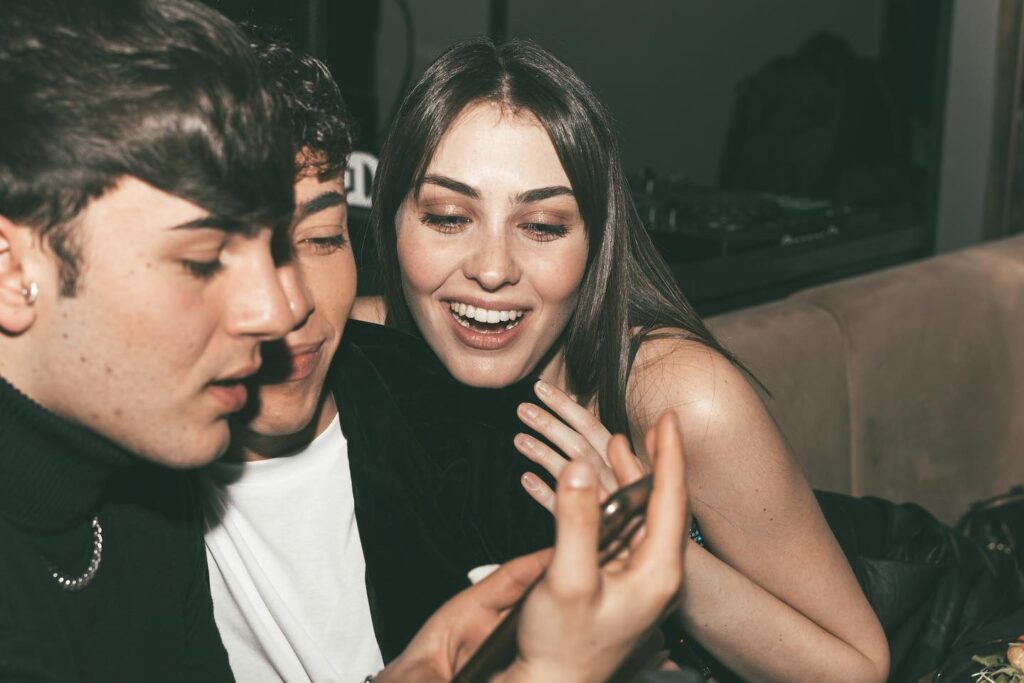 Bella gente, cucina italiana, romana, pinsa gourmet e dessert fatti in casa. Gio...