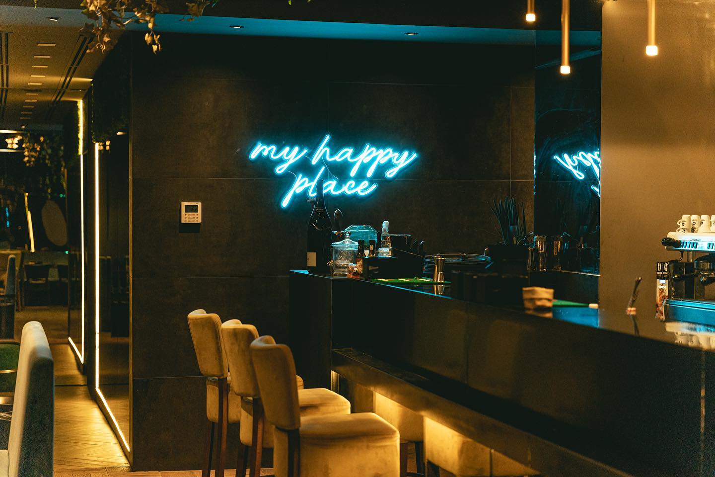 Your happy place, contattaci per il tuo evento privato, Fred246...