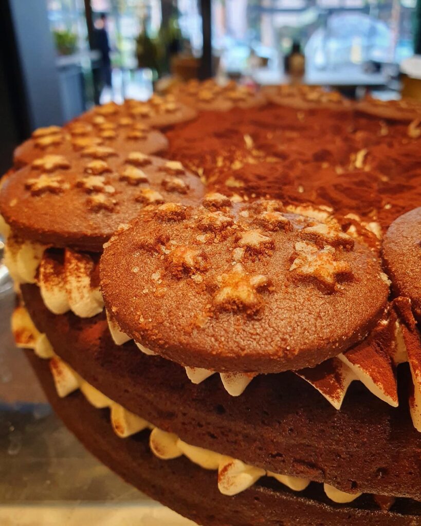 Soffice e gustosa.. che aspetti a provare la nostra torta Pan Di Stelle? #Fred24...