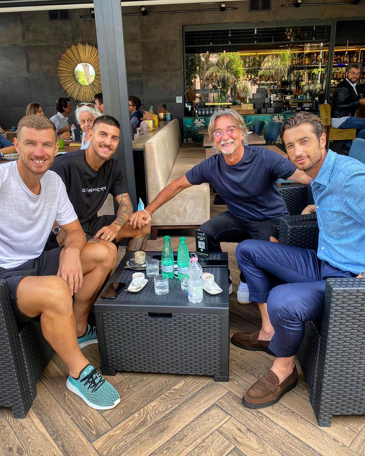 Pausa caffè in ottima compagnia da #fred246 ! 
#Rome #Casalpalocco #Asroma #Edi...