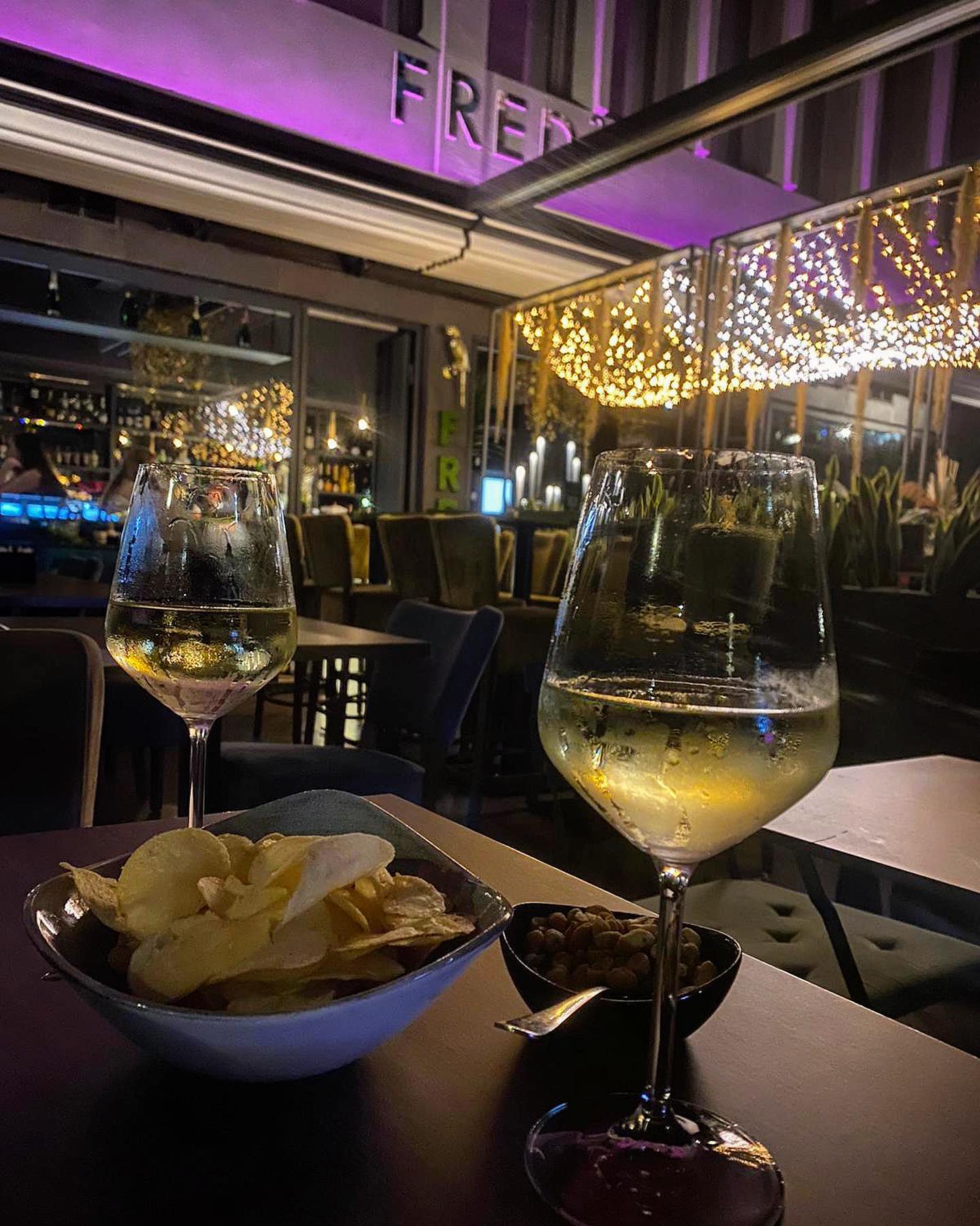 Da #Fred246 brindiamo alla nuova settimana  #Fred246cafe #rome #cocktailbar #coc...