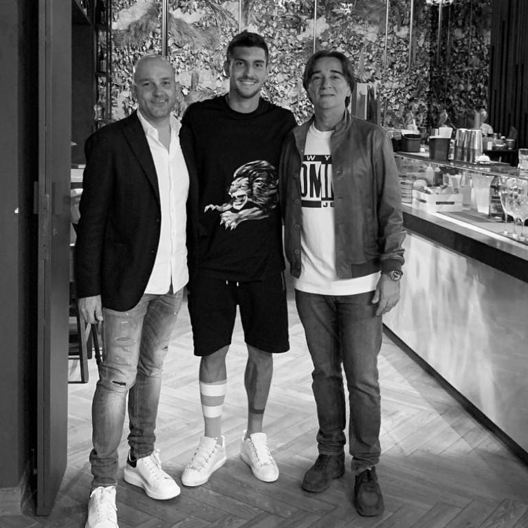 É sempre il benvenuto da Fred @lorepelle7 ASRoma  #fred246cafe...