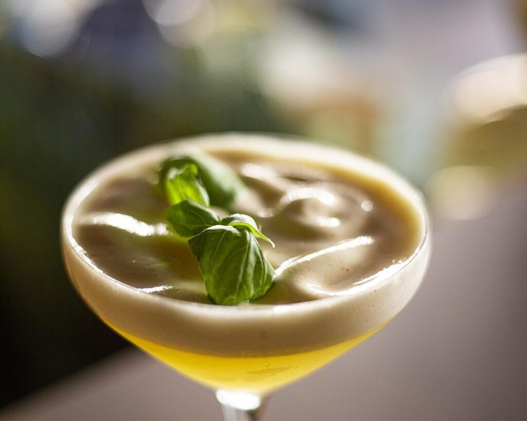 Fred246 Tequila reposado, lime, agave syrup,  iovem ginger liquier, spuma al pas...